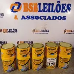 LOTE 176 - 05 LATAS DE ADESIVO ESTRUTURAL DE BASE EPÓXI MEDIA FLUIDEZ COMPONENTES A+B. (NO ESTADO) ATENÇÃO! FAZER A VISITAÇÃO ANTES DE ARREMATAR, NÃO SABEMOS SE FUNCIONA. LEILÃO NÃO TEM GARANTIA E NEM DEVOLUÇÃO, SUJEITO A POSSÍVEIS AVARIAS VISÍVEIS/OCULTAS E/OU AUSÊNCIA DE COMPONENTES.
