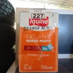 LOTE 227 - 01 LATA DE TINTA IQUINE DELANIL RENDE MUITO EXTERIORES/ INTERIORES ACRÍLICO STANDARD 18L NA COR BRANCO NEVE. (NO ESTADO) ATENÇÃO! FAZER A VISITAÇÃO ANTES DE ARREMATAR, NÃO SABEMOS SE FUNCIONA. LEILÃO NÃO TEM GARANTIA E NEM DEVOLUÇÃO, SUJEITO A POSSÍVEIS AVARIAS VISÍVEIS/OCULTAS E/OU AUSÊNCIA DE COMPONENTES.