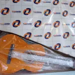 LOTE 451 - 01 VIOLÃO KASHIMA. (NO ESTADO) ATENÇÃO! FAZER A VISITAÇÃO ANTES DE ARREMATAR, NÃO SABEMOS SE FUNCIONA. LEILÃO NÃO TEM GARANTIA E NEM DEVOLUÇÃO, SUJEITO A POSSÍVEIS AVARIAS VISÍVEIS/OCULTAS E/OU AUSÊNCIA DE COMPONENTES.