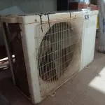 LOTE 535 - 01 CONDENSADORA COM AVARIAS. (NO ESTADO) ATENÇÃO! FAZER A VISITAÇÃO ANTES DE ARREMATAR, NÃO SABEMOS SE FUNCIONA. LEILÃO NÃO TEM GARANTIA E NEM DEVOLUÇÃO, SUJEITO A POSSÍVEIS AVARIAS VISÍVEIS/OCULTAS E/OU AUSÊNCIA DE COMPONENTES.