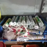 LOTE 566 - 01 LOTE COM VÁRIAS BISNAGAS DE SILICONE DIVERSOS. (NO ESTADO) ATENÇÃO! FAZER A VISITAÇÃO ANTES DE ARREMATAR, NÃO SABEMOS SE FUNCIONA. LEILÃO NÃO TEM GARANTIA E NEM DEVOLUÇÃO, SUJEITO A POSSÍVEIS AVARIAS VISÍVEIS/OCULTAS E/OU AUSÊNCIA DE COMPONENTES.