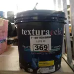 LOTE 369 - 01 BALDE DE REVESTIMENTO TEXTURIZADO HIDRO-REPELENTE ANTIMOFO COR BRANCO BASE 25KG. (NO ESTADO) ATENÇÃO! FAZER A VISITAÇÃO ANTES DE ARREMATAR, NÃO SABEMOS SE FUNCIONA. LEILÃO NÃO TEM GARANTIA E NEM DEVOLUÇÃO, SUJEITO A POSSÍVEIS AVARIAS VISÍVEIS/OCULTAS E/OU AUSÊNCIA DE COMPONENTES.
