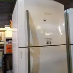 LOTE 273 - 01 GELADEIRA FROST FREE MARCA BOSCH 220V. (NO ESTADO) ATENÇÃO! FAZER A VISITAÇÃO ANTES DE ARREMATAR, NÃO SABEMOS SE FUNCIONA. LEILÃO NÃO TEM GARANTIA E NEM DEVOLUÇÃO, SUJEITO A POSSÍVEIS AVARIAS VISÍVEIS/OCULTAS E/OU AUSÊNCIA DE COMPONENTES.