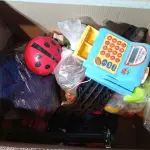 LOTE 580 - 01 LOTE COM VÁRIOS BRINQUEDOS INCOMPLETOS. (NO ESTADO) ATENÇÃO! FAZER A VISITAÇÃO ANTES DE ARREMATAR, NÃO SABEMOS SE FUNCIONA. LEILÃO NÃO TEM GARANTIA E NEM DEVOLUÇÃO, SUJEITO A POSSÍVEIS AVARIAS VISÍVEIS/OCULTAS E/OU AUSÊNCIA DE COMPONENTES.