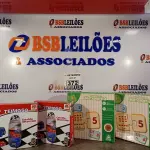 LOTE 372 - 02 BONECOS JOÃO TEIMOSO E 02 JOGOS DESCOBRINDO A MATEMÁTICA. (NO ESTADO) ATENÇÃO! FAZER A VISITAÇÃO ANTES DE ARREMATAR, NÃO SABEMOS SE FUNCIONA. LEILÃO NÃO TEM GARANTIA E NEM DEVOLUÇÃO, SUJEITO A POSSÍVEIS AVARIAS VISÍVEIS/OCULTAS E/OU AUSÊNCIA DE COMPONENTES.