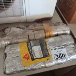 LOTE 360 - 02 ROLOS DE MANTA ASFÁLTICA MULTIUSO. (NO ESTADO) ATENÇÃO! FAZER A VISITAÇÃO ANTES DE ARREMATAR, NÃO SABEMOS SE FUNCIONA. LEILÃO NÃO TEM GARANTIA E NEM DEVOLUÇÃO, SUJEITO A POSSÍVEIS AVARIAS VISÍVEIS/OCULTAS E/OU AUSÊNCIA DE COMPONENTES.