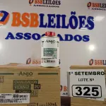 LOTE 325 - 05 CAIXAS COM CATALIZADOR VERNIZ “PU” ANJO COM 06 LATAS DE 150ML CADA. (NO ESTADO) ATENÇÃO! FAZER A VISITAÇÃO ANTES DE ARREMATAR, NÃO SABEMOS SE FUNCIONA. LEILÃO NÃO TEM GARANTIA E NEM DEVOLUÇÃO, SUJEITO A POSSÍVEIS AVARIAS VISÍVEIS/OCULTAS E/OU AUSÊNCIA DE COMPONENTES.