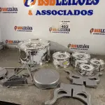 LOTE 403 - 01 BATERIA INFANTIL. (NO ESTADO) ATENÇÃO! FAZER A VISITAÇÃO ANTES DE ARREMATAR, NÃO SABEMOS SE FUNCIONA. LEILÃO NÃO TEM GARANTIA E NEM DEVOLUÇÃO, SUJEITO A POSSÍVEIS AVARIAS VISÍVEIS/OCULTAS E/OU AUSÊNCIA DE COMPONENTES.