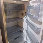 LOTE 274 - 01 GELADEIRA FROST FREE MARCA CONTINENTAL 220V. (NO ESTADO) ATENÇÃO! FAZER A VISITAÇÃO ANTES DE ARREMATAR, NÃO SABEMOS SE FUNCIONA. LEILÃO NÃO TEM GARANTIA E NEM DEVOLUÇÃO, SUJEITO A POSSÍVEIS AVARIAS VISÍVEIS/OCULTAS E/OU AUSÊNCIA DE COMPONENTES.