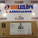 LOTE 557 - 01 CAIXA DE PEROXY 4D, DESINFETANTE HOSPITALAR PARA SUPERFÍCIES FIXAS E ARTIGOS NÃO CRÍTICOS COM 06 POTES CADA. (NO ESTADO) ATENÇÃO! FAZER A VISITAÇÃO ANTES DE ARREMATAR, NÃO SABEMOS SE FUNCIONA. LEILÃO NÃO TEM GARANTIA E NEM DEVOLUÇÃO, SUJEITO A POSSÍVEIS AVARIAS VISÍVEIS/OCULTAS E/OU AUSÊNCIA DE COMPONENTES.