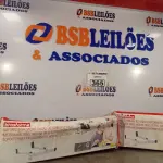 LOTE 365 - 02 SUPORTES PARA TV ARTICULADO 10-56” 25/142CM COM AVARIAS. (NO ESTADO) ATENÇÃO! FAZER A VISITAÇÃO ANTES DE ARREMATAR, NÃO SABEMOS SE FUNCIONA. LEILÃO NÃO TEM GARANTIA E NEM DEVOLUÇÃO, SUJEITO A POSSÍVEIS AVARIAS VISÍVEIS/OCULTAS E/OU AUSÊNCIA DE COMPONENTES.