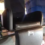LOTE 569 - 01 POLTRONA PARA DESCANSO. (NO ESTADO) ATENÇÃO! FAZER A VISITAÇÃO ANTES DE ARREMATAR, NÃO SABEMOS SE FUNCIONA. LEILÃO NÃO TEM GARANTIA E NEM DEVOLUÇÃO, SUJEITO A POSSÍVEIS AVARIAS VISÍVEIS/OCULTAS E/OU AUSÊNCIA DE COMPONENTES.