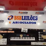 LOTE 379 - 01 TECLADO HS5460A. (NO ESTADO) ATENÇÃO! FAZER A VISITAÇÃO ANTES DE ARREMATAR, NÃO SABEMOS SE FUNCIONA. LEILÃO NÃO TEM GARANTIA E NEM DEVOLUÇÃO, SUJEITO A POSSÍVEIS AVARIAS VISÍVEIS/OCULTAS E/OU AUSÊNCIA DE COMPONENTES.