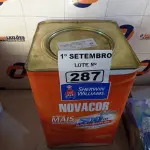 LOTE 287 - 01 LATA DE TINTA SHERWIN WILLIAMS NOVACOR SEM CHEIRO SEMIBRILHO INTERIORES/EXTERIORES 18L NA COR MARFIM. (NO ESTADO) ATENÇÃO! FAZER A VISITAÇÃO ANTES DE ARREMATAR, NÃO SABEMOS SE FUNCIONA. LEILÃO NÃO TEM GARANTIA E NEM DEVOLUÇÃO, SUJEITO A POSSÍVEIS AVARIAS VISÍVEIS/OCULTAS E/OU AUSÊNCIA DE COMPONENTES.