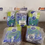 LOTE 327 - 05 PACOTES DE LUVAS DE LÁTEX SILVER TAMANHO “P”. (NO ESTADO) ATENÇÃO! FAZER A VISITAÇÃO ANTES DE ARREMATAR, NÃO SABEMOS SE FUNCIONA. LEILÃO NÃO TEM GARANTIA E NEM DEVOLUÇÃO, SUJEITO A POSSÍVEIS AVARIAS VISÍVEIS/OCULTAS E/OU AUSÊNCIA DE COMPONENTES.