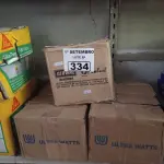 LOTE 334 - 06 CAIXAS DE REATORES PARA LÂMPADAS DE VAPOR METÁLICO 150W. (NO ESTADO) ATENÇÃO! FAZER A VISITAÇÃO ANTES DE ARREMATAR, NÃO SABEMOS SE FUNCIONA. LEILÃO NÃO TEM GARANTIA E NEM DEVOLUÇÃO, SUJEITO A POSSÍVEIS AVARIAS VISÍVEIS/OCULTAS E/OU AUSÊNCIA DE COMPONENTES.