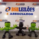 LOTE 433 - 03 BONECOS HORRIPILOIDE. (NO ESTADO) ATENÇÃO! FAZER A VISITAÇÃO ANTES DE ARREMATAR, NÃO SABEMOS SE FUNCIONA. LEILÃO NÃO TEM GARANTIA E NEM DEVOLUÇÃO, SUJEITO A POSSÍVEIS AVARIAS VISÍVEIS/OCULTAS E/OU AUSÊNCIA DE COMPONENTES.