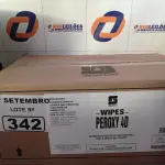 LOTE 342 - 01 CAIXA DE PEROXY 4D, DESINFETANTE HOSPITALAR PARA SUPERFÍCIES FIXAS E ARTIGOS NÃO CRÍTICOS COM 06 POTES CADA. (NO ESTADO) ATENÇÃO! FAZER A VISITAÇÃO ANTES DE ARREMATAR, NÃO SABEMOS SE FUNCIONA. LEILÃO NÃO TEM GARANTIA E NEM DEVOLUÇÃO, SUJEITO A POSSÍVEIS AVARIAS VISÍVEIS/OCULTAS E/OU AUSÊNCIA DE COMPONENTES.