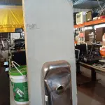 LOTE 296 - 01 PIA EM AÇO INOX CIMENTADA COM 01 CUBA MEDINDO 1,80M X 0,53CM. (NO ESTADO) ATENÇÃO! FAZER A VISITAÇÃO ANTES DE ARREMATAR, NÃO SABEMOS SE FUNCIONA. LEILÃO NÃO TEM GARANTIA E NEM DEVOLUÇÃO, SUJEITO A POSSÍVEIS AVARIAS VISÍVEIS/OCULTAS E/OU AUSÊNCIA DE COMPONENTES.