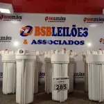 LOTE 285 - 08 FILTROS PARA CAIXA D’AGUA TIPO CAVALETE. (NO ESTADO) ATENÇÃO! FAZER A VISITAÇÃO ANTES DE ARREMATAR, NÃO SABEMOS SE FUNCIONA. LEILÃO NÃO TEM GARANTIA E NEM DEVOLUÇÃO, SUJEITO A POSSÍVEIS AVARIAS VISÍVEIS/OCULTAS E/OU AUSÊNCIA DE COMPONENTES.