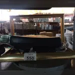 LOTE 550 - 01 MESA, 01 SUCATA DE ESTUFA E 01 MASSAGEADOR. (NO ESTADO) ATENÇÃO! FAZER A VISITAÇÃO ANTES DE ARREMATAR, NÃO SABEMOS SE FUNCIONA. LEILÃO NÃO TEM GARANTIA E NEM DEVOLUÇÃO, SUJEITO A POSSÍVEIS AVARIAS VISÍVEIS/OCULTAS E/OU AUSÊNCIA DE COMPONENTES.