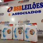 LOTE 406 - 03 BONECOS JOÃO TEIMOSO GOLFINHO. (NO ESTADO) ATENÇÃO! FAZER A VISITAÇÃO ANTES DE ARREMATAR, NÃO SABEMOS SE FUNCIONA. LEILÃO NÃO TEM GARANTIA E NEM DEVOLUÇÃO, SUJEITO A POSSÍVEIS AVARIAS VISÍVEIS/OCULTAS E/OU AUSÊNCIA DE COMPONENTES.
