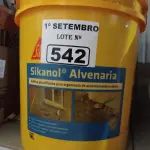 LOTE 542 - 01 BALDE DE SIKANOL ALVENARIA 18L, ADITIVO PLASTIFICANTE PARA ARGAMASSA DE ASSENTAMENTO E REBOCO. (NO ESTADO) ATENÇÃO! FAZER A VISITAÇÃO ANTES DE ARREMATAR, NÃO SABEMOS SE FUNCIONA. LEILÃO NÃO TEM GARANTIA E NEM DEVOLUÇÃO, SUJEITO A POSSÍVEIS AVARIAS VISÍVEIS/OCULTAS E/OU AUSÊNCIA DE COMPONENTES.