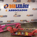 LOTE 281 - 02 PATINETES COM AVARIAS. (NO ESTADO) ATENÇÃO! FAZER A VISITAÇÃO ANTES DE ARREMATAR, NÃO SABEMOS SE FUNCIONA. LEILÃO NÃO TEM GARANTIA E NEM DEVOLUÇÃO, SUJEITO A POSSÍVEIS AVARIAS VISÍVEIS/OCULTAS E/OU AUSÊNCIA DE COMPONENTES.