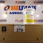 LOTE 278 - 01 CAIXA DE PEROXY 4D, DESINFETANTE HOSPITALAR PARA SUPERFÍCIES FIXAS E ARTIGOS NÃO CRÍTICOS COM 06 POTES CADA. (NO ESTADO) ATENÇÃO! FAZER A VISITAÇÃO ANTES DE ARREMATAR, NÃO SABEMOS SE FUNCIONA. LEILÃO NÃO TEM GARANTIA E NEM DEVOLUÇÃO, SUJEITO A POSSÍVEIS AVARIAS VISÍVEIS/OCULTAS E/OU AUSÊNCIA DE COMPONENTES.