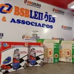 LOTE 372 - 02 BONECOS JOÃO TEIMOSO E 02 JOGOS DESCOBRINDO A MATEMÁTICA. (NO ESTADO) ATENÇÃO! FAZER A VISITAÇÃO ANTES DE ARREMATAR, NÃO SABEMOS SE FUNCIONA. LEILÃO NÃO TEM GARANTIA E NEM DEVOLUÇÃO, SUJEITO A POSSÍVEIS AVARIAS VISÍVEIS/OCULTAS E/OU AUSÊNCIA DE COMPONENTES.