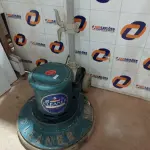 LOTE 534 - 01 ENCERADEIRA INDUSTRIAL MARCA CLEANER. (NO ESTADO) ATENÇÃO! FAZER A VISITAÇÃO ANTES DE ARREMATAR, NÃO SABEMOS SE FUNCIONA. LEILÃO NÃO TEM GARANTIA E NEM DEVOLUÇÃO, SUJEITO A POSSÍVEIS AVARIAS VISÍVEIS/OCULTAS E/OU AUSÊNCIA DE COMPONENTES.