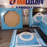 LOTE 613 - 08 LÂMPADAS FLUORESCENTE CIRCULAR 6400 40W. (NO ESTADO) ATENÇÃO! FAZER A VISITAÇÃO ANTES DE ARREMATAR, NÃO SABEMOS SE FUNCIONA. LEILÃO NÃO TEM GARANTIA E NEM DEVOLUÇÃO, SUJEITO A POSSÍVEIS AVARIAS VISÍVEIS/OCULTAS E/OU AUSÊNCIA DE COMPONENTES.