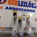 LOTE 108 - 01 KIT CHAVE INGLESA. (NO ESTADO) ATENÇÃO! FAZER A VISITAÇÃO ANTES DE ARREMATAR, NÃO SABEMOS SE FUNCIONA. LEILÃO NÃO TEM GARANTIA E NEM DEVOLUÇÃO, SUJEITO A POSSÍVEIS AVARIAS VISÍVEIS/OCULTAS E/OU AUSÊNCIA DE COMPONENTES.