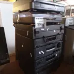 LOTE 118 - 01 APARELHO DE SOM 3X1 E 02 TOCA DISCOS MARCAS E MODELOS DIVERSOS. (NO ESTADO) ATENÇÃO! FAZER A VISITAÇÃO ANTES DE ARREMATAR, NÃO SABEMOS SE FUNCIONA. LEILÃO NÃO TEM GARANTIA E NEM DEVOLUÇÃO, SUJEITO A POSSÍVEIS AVARIAS VISÍVEIS/OCULTAS E/OU AUSÊNCIA DE COMPONENTES.