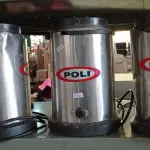 LOTE 217 - 03 BASES DE LIQUIDIFICADOR INDUSTRIAL MARCAS POLI. (NO ESTADO) ATENÇÃO! FAZER A VISITAÇÃO ANTES DE ARREMATAR, NÃO SABEMOS SE FUNCIONA. LEILÃO NÃO TEM GARANTIA E NEM DEVOLUÇÃO, SUJEITO A POSSÍVEIS AVARIAS VISÍVEIS/OCULTAS E/OU AUSÊNCIA DE COMPONENTES.