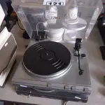 LOTE 121 - 02 TOCA-DISCOS MARCAS E MODELOS DIVERSOS.  (NO ESTADO) ATENÇÃO! FAZER A VISITAÇÃO ANTES DE ARREMATAR, NÃO SABEMOS SE FUNCIONA. LEILÃO NÃO TEM GARANTIA E NEM DEVOLUÇÃO, SUJEITO A POSSÍVEIS AVARIAS VISÍVEIS/OCULTAS E/OU AUSÊNCIA DE COMPONENTES.