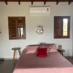 01 LINDA CASA EM SÃO JORGE (MUNICÍPIO ALTO PARAÍSO), NO CORAÇÃO DA CHAPADA DOS VEADEIROS.    CASA DE 130M2, LOTE DA CASA 450M² APROXIMADA. (NO ESTADO)  (DOCUMENTAÇÃO CESSÃO DE DIREITO)