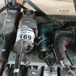 LOTE 169 - 02 FURADEIRAS E 02 ESMERILHADEIRAS MARCAS E MODELOS DIVERSOS PARA RETIRADA DE PEÇAS. (NO ESTADO) ATENÇÃO! FAZER A VISITAÇÃO ANTES DE ARREMATAR, NÃO SABEMOS SE FUNCIONA. LEILÃO NÃO TEM GARANTIA E NEM DEVOLUÇÃO, SUJEITO A POSSÍVEIS AVARIAS VISÍVEIS/OCULTAS E/OU AUSÊNCIA DE COMPONENTES.