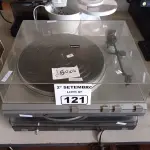 LOTE 121 - 02 TOCA-DISCOS MARCAS E MODELOS DIVERSOS.  (NO ESTADO) ATENÇÃO! FAZER A VISITAÇÃO ANTES DE ARREMATAR, NÃO SABEMOS SE FUNCIONA. LEILÃO NÃO TEM GARANTIA E NEM DEVOLUÇÃO, SUJEITO A POSSÍVEIS AVARIAS VISÍVEIS/OCULTAS E/OU AUSÊNCIA DE COMPONENTES.