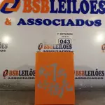 LOTE 043 - 01 JARRA TÉRMICA 800ML. (NO ESTADO) ATENÇÃO! FAZER A VISITAÇÃO ANTES DE ARREMATAR, NÃO SABEMOS SE FUNCIONA. LEILÃO NÃO TEM GARANTIA E NEM DEVOLUÇÃO, SUJEITO A POSSÍVEIS AVARIAS VISÍVEIS/OCULTAS E/OU AUSÊNCIA DE COMPONENTES.