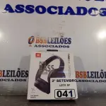 LOTE 041 - 01 FONE DE OUVIDO BLUETOOTH. (NO ESTADO) ATENÇÃO! FAZER A VISITAÇÃO ANTES DE ARREMATAR, NÃO SABEMOS SE FUNCIONA. LEILÃO NÃO TEM GARANTIA E NEM DEVOLUÇÃO, SUJEITO A POSSÍVEIS AVARIAS VISÍVEIS/OCULTAS E/OU AUSÊNCIA DE COMPONENTES.