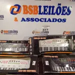 LOTE 617 - 01 LOTE COM VÁRIOS TECLADOS DE BRINQUEDO. (NO ESTADO) ATENÇÃO! FAZER A VISITAÇÃO ANTES DE ARREMATAR, NÃO SABEMOS SE FUNCIONA. LEILÃO NÃO TEM GARANTIA E NEM DEVOLUÇÃO, SUJEITO A POSSÍVEIS AVARIAS VISÍVEIS/OCULTAS E/OU AUSÊNCIA DE COMPONENTES.