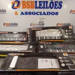 LOTE 617 - 01 LOTE COM VÁRIOS TECLADOS DE BRINQUEDO. (NO ESTADO) ATENÇÃO! FAZER A VISITAÇÃO ANTES DE ARREMATAR, NÃO SABEMOS SE FUNCIONA. LEILÃO NÃO TEM GARANTIA E NEM DEVOLUÇÃO, SUJEITO A POSSÍVEIS AVARIAS VISÍVEIS/OCULTAS E/OU AUSÊNCIA DE COMPONENTES.