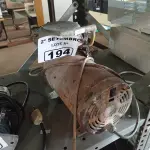 LOTE 194 - 01 COMPRESSOR DE AR DIRETO. (NO ESTADO) ATENÇÃO! FAZER A VISITAÇÃO ANTES DE ARREMATAR, NÃO SABEMOS SE FUNCIONA. LEILÃO NÃO TEM GARANTIA E NEM DEVOLUÇÃO, SUJEITO A POSSÍVEIS AVARIAS VISÍVEIS/OCULTAS E/OU AUSÊNCIA DE COMPONENTES.