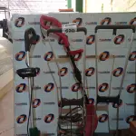 LOTE 620 - 02 ENCERADEIRAS E 02 CORTADORES DE GRAMA MARCAS E MODELOS DIVERSOS COM AVARIAS. (NO ESTADO) ATENÇÃO! FAZER A VISITAÇÃO ANTES DE ARREMATAR, NÃO SABEMOS SE FUNCIONA. LEILÃO NÃO TEM GARANTIA E NEM DEVOLUÇÃO, SUJEITO A POSSÍVEIS AVARIAS VISÍVEIS/OCULTAS E/OU AUSÊNCIA DE COMPONENTES.