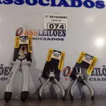 LOTE 074 - 01 KIT COM 03 ALICATES. (NO ESTADO) ATENÇÃO! FAZER A VISITAÇÃO ANTES DE ARREMATAR, NÃO SABEMOS SE FUNCIONA. LEILÃO NÃO TEM GARANTIA E NEM DEVOLUÇÃO, SUJEITO A POSSÍVEIS AVARIAS VISÍVEIS/OCULTAS E/OU AUSÊNCIA DE COMPONENTES.