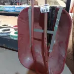 LOTE 619 - 03 PEÇAS PARA CARRINHO DE MÃO. (NO ESTADO) ATENÇÃO! FAZER A VISITAÇÃO ANTES DE ARREMATAR, NÃO SABEMOS SE FUNCIONA. LEILÃO NÃO TEM GARANTIA E NEM DEVOLUÇÃO, SUJEITO A POSSÍVEIS AVARIAS VISÍVEIS/OCULTAS E/OU AUSÊNCIA DE COMPONENTES.