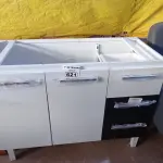 LOTE 621 - 01 BALCÃO DE AÇO PARA COZINHA. (NO ESTADO) ATENÇÃO! FAZER A VISITAÇÃO ANTES DE ARREMATAR, NÃO SABEMOS SE FUNCIONA. LEILÃO NÃO TEM GARANTIA E NEM DEVOLUÇÃO, SUJEITO A POSSÍVEIS AVARIAS VISÍVEIS/OCULTAS E/OU AUSÊNCIA DE COMPONENTES.