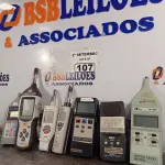 LOTE 107 - 01 LOTE COM VÁRIOS MEDIDORES DIVERSOS. (NO ESTADO) ATENÇÃO! FAZER A VISITAÇÃO ANTES DE ARREMATAR, NÃO SABEMOS SE FUNCIONA. LEILÃO NÃO TEM GARANTIA E NEM DEVOLUÇÃO, SUJEITO A POSSÍVEIS AVARIAS VISÍVEIS/OCULTAS E/OU AUSÊNCIA DE COMPONENTES.