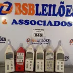 LOTE 046 - 06 DECIBELÍMETROS MARCAS E MODELOS DIVERSOS. (NO ESTADO) ATENÇÃO! FAZER A VISITAÇÃO ANTES DE ARREMATAR, NÃO SABEMOS SE FUNCIONA. LEILÃO NÃO TEM GARANTIA E NEM DEVOLUÇÃO, SUJEITO A POSSÍVEIS AVARIAS VISÍVEIS/OCULTAS E/OU AUSÊNCIA DE COMPONENTES.